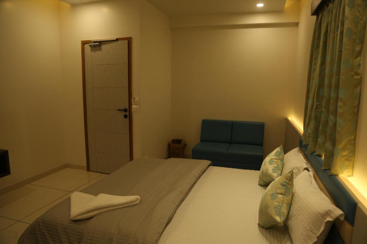 Limodara Hotel Bhagyoday المظهر الخارجي الصورة